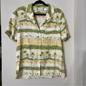 Alfred Dunner Green and Beige Tropical Women’s Shirt